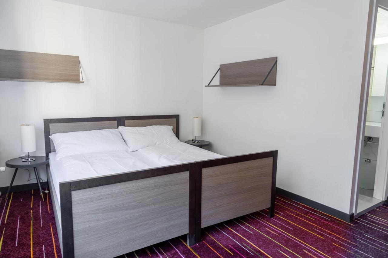 Glandon Limelight - Self-check-in Hotel *